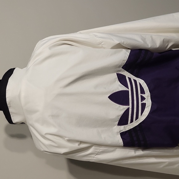 Ladies Vintage Addidas wind breaker. - Picture 5 of 11